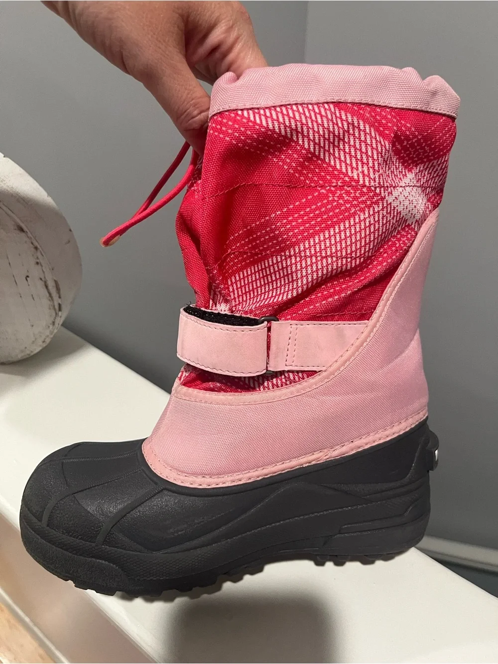 Columbia Girls Kids Size 3  Waterproof Winter Snow Boots Pink & Gray